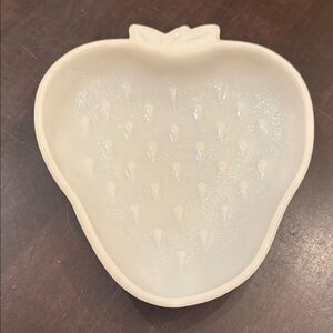 Vintage Milkglass White Strawberry Dish